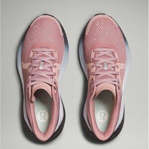 Lululemon Blissfeel Womens Running Shoe NEW
Winter Rose Mauve / White / Black
